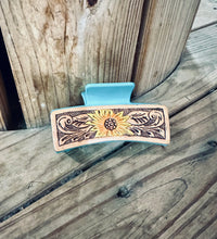 Load image into Gallery viewer, Punchy Large Hair Claws