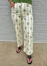 Load image into Gallery viewer, Light Wash Cream Floral Jeans
