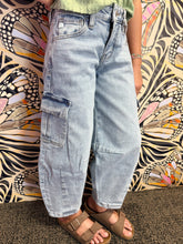 Load image into Gallery viewer, KAN CAN | Girls Open Pack Low Slung Horseshoe Fit
