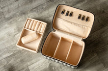 Load image into Gallery viewer, Tooled Checkered &amp; Hide Jewelry Box XL
