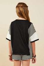 Load image into Gallery viewer, Girls Black And White Stripe Short Set
