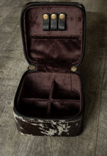 Load image into Gallery viewer, Tooled Checkered &amp; Hide Jewlery Box SM
