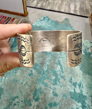 Load image into Gallery viewer, Mark Yazzie Kingman Cuff
