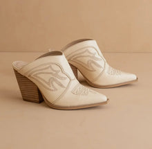 Load image into Gallery viewer, Kiara • Heeled Mule
