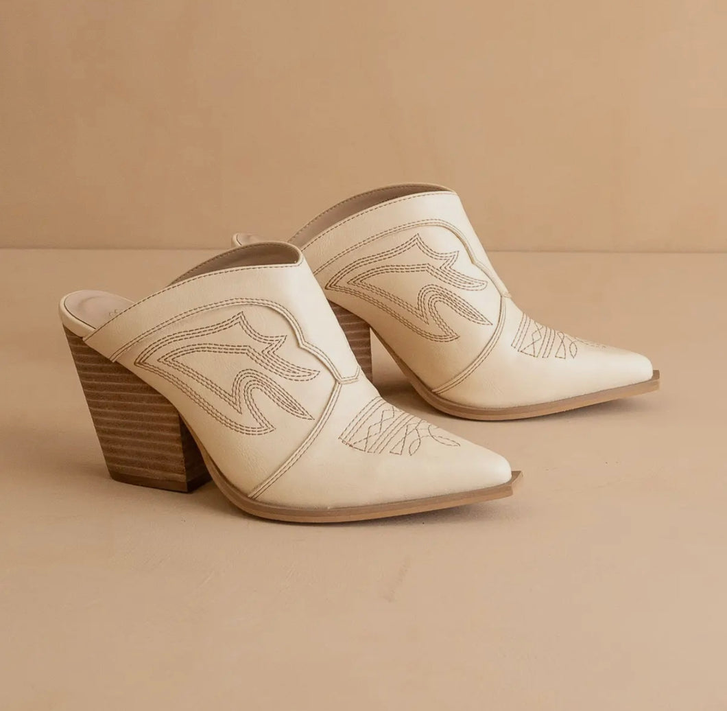 Kiara • Heeled Mule