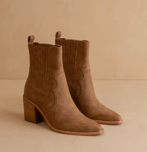 Load image into Gallery viewer, Addison • Paneled Boot
