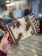 Load image into Gallery viewer, Tooled &amp; Cowhide Wallet
