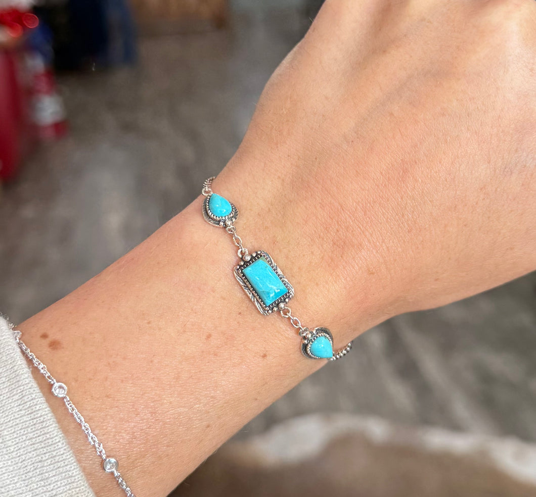 Dainty Kingman Turquoise Bracelet