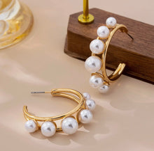 Load image into Gallery viewer, Bold Pearl Hoop Earrings | Gold

