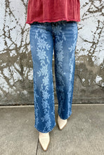 Load image into Gallery viewer, Daisy Denim Stretch Wide Leg Jeans

