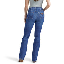 Load image into Gallery viewer, Wrangler Retro Bailey Boot Cut
