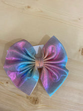 Load image into Gallery viewer, Little Buffalo Clip Bows

