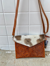 Load image into Gallery viewer, Christina Crossbody Purse
