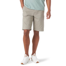 Load image into Gallery viewer, Lee Extreme Motion Shorts Men’s
